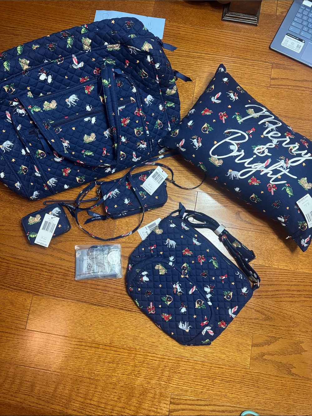 Huge Vera Bradley Set in snow globe motif Weekender Bag Pillow 2 crossbodys ID